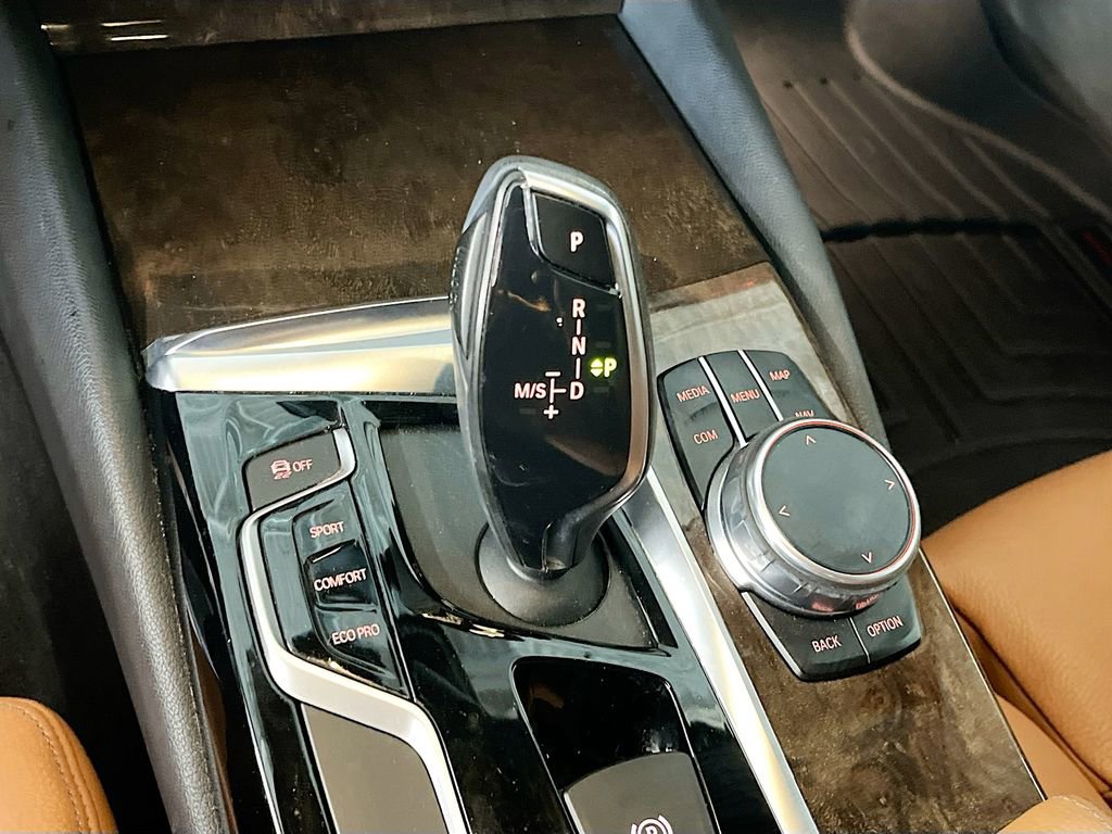Used 2019 BMW 540i w/ Convenience Package RWD image 17