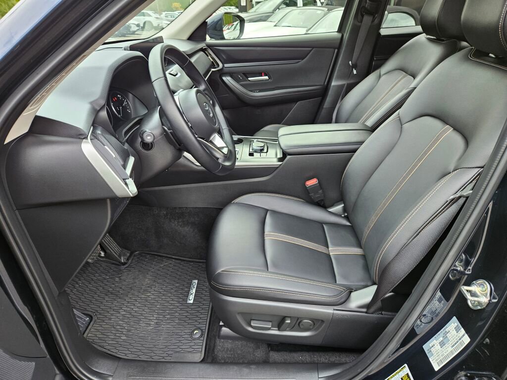 Certified 2025 MAZDA CX-90 3.3 Turbo w/ Select Package image 13