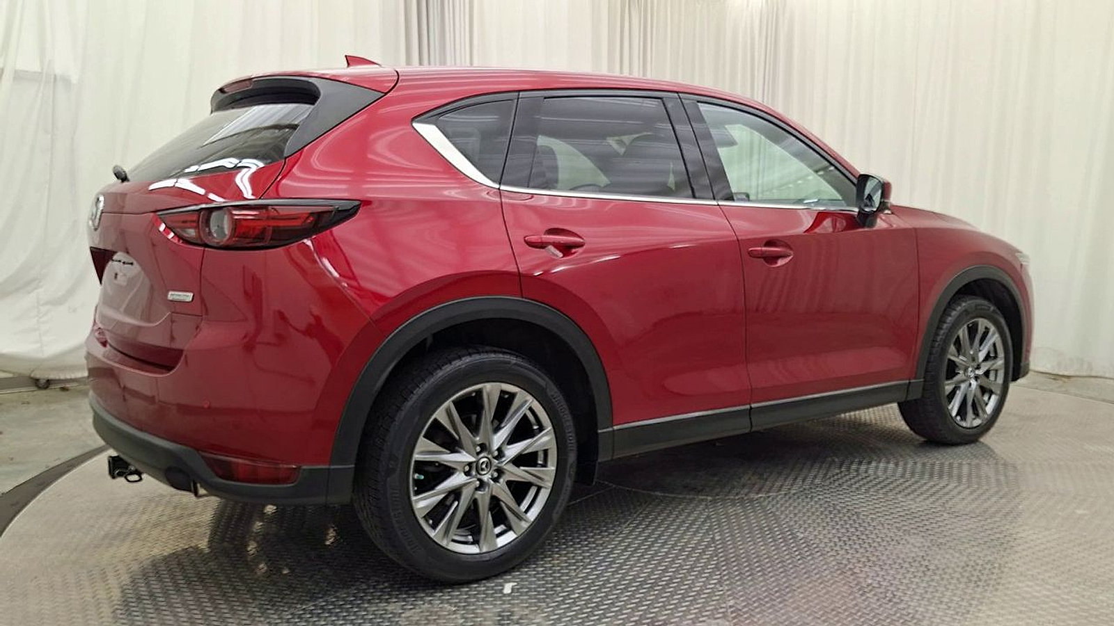Used 2019 MAZDA CX-5 Signature AWD/4WD image 4