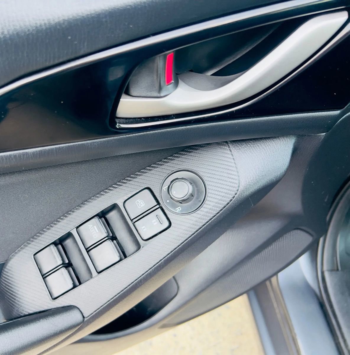 Used 2016 MAZDA MAZDA3 i Touring image 26