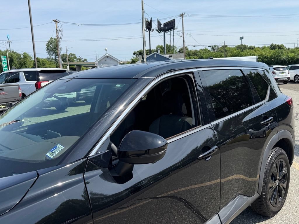 Used 2021 Nissan Rogue SV AWD/4WD image 6