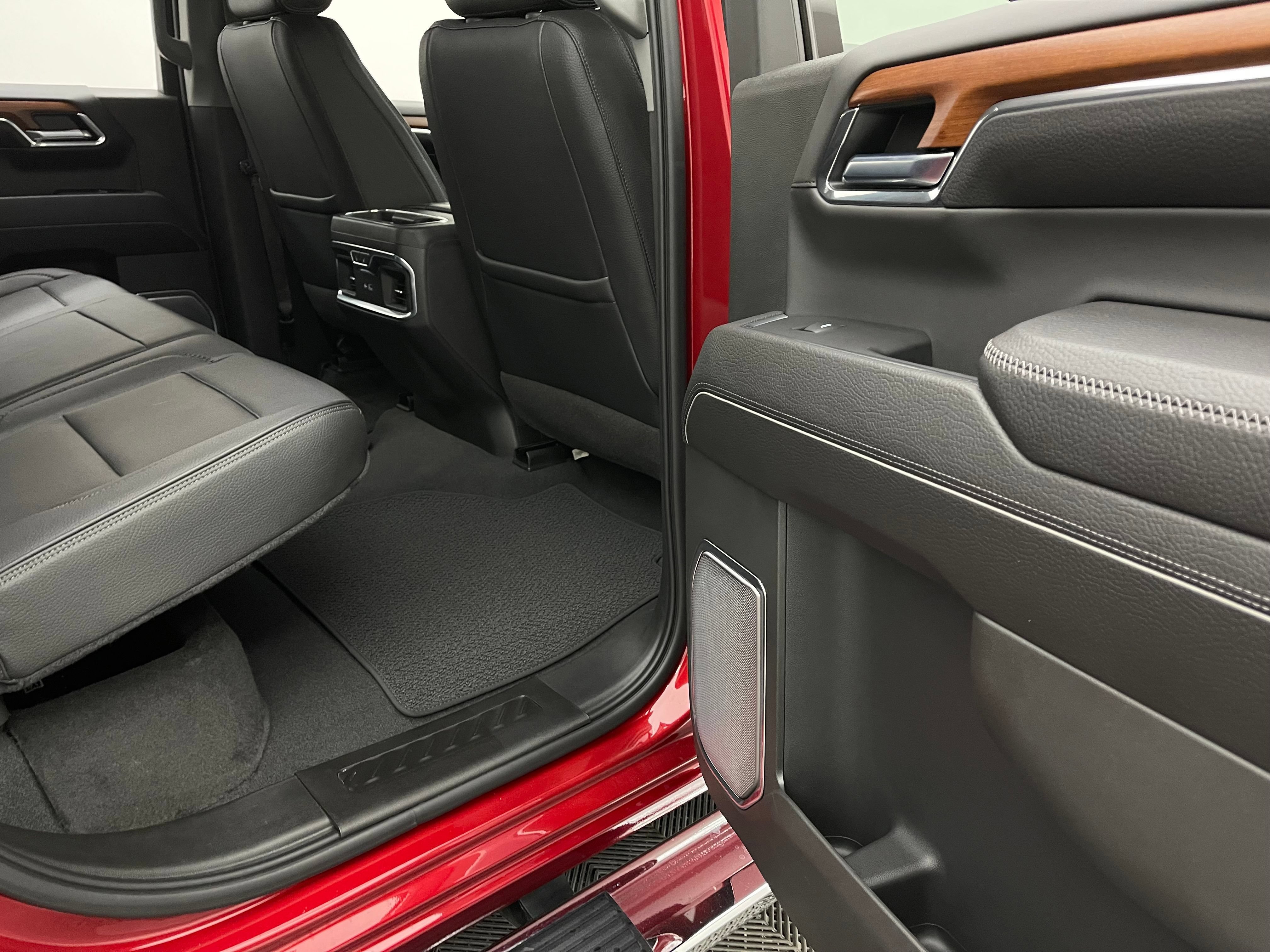 Used 2022 GMC Sierra 1500 Denali w/ Technology Package AWD/4WD image 39