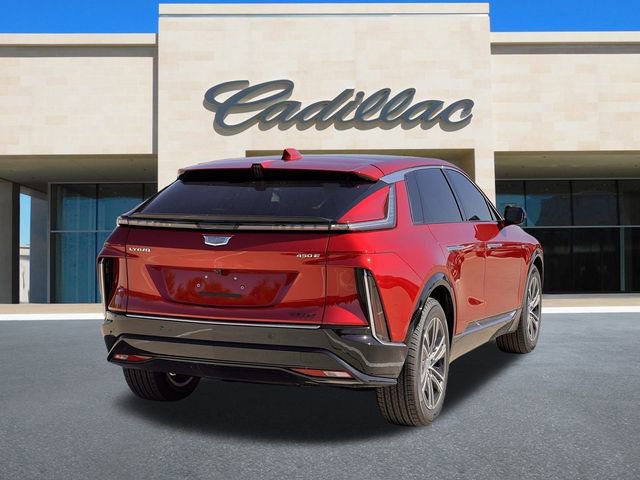 New 2026 Cadillac Lyriq Luxury image 3