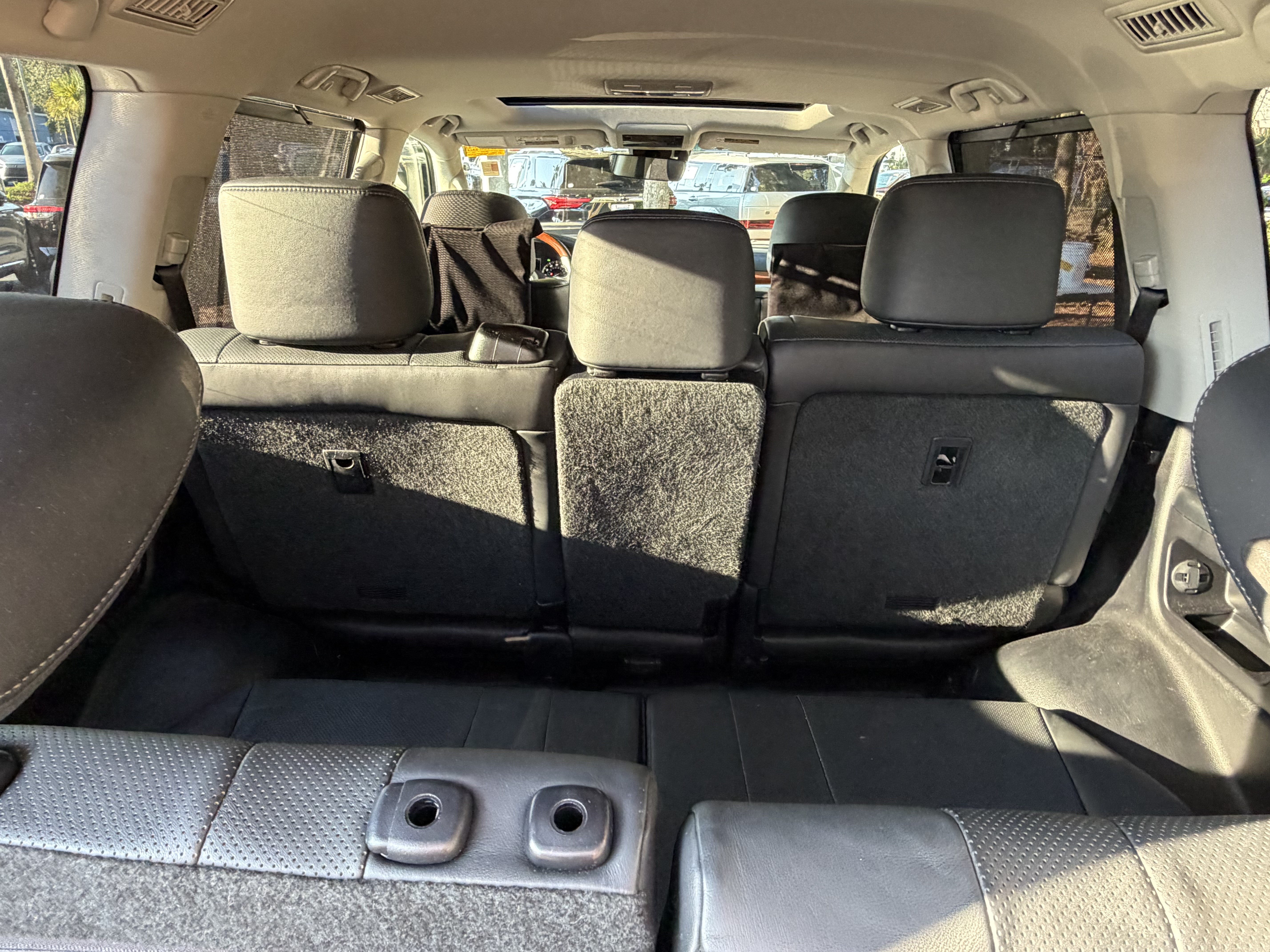 Used 2017 Lexus LX 570 4WD w/ Luxury Package image 50