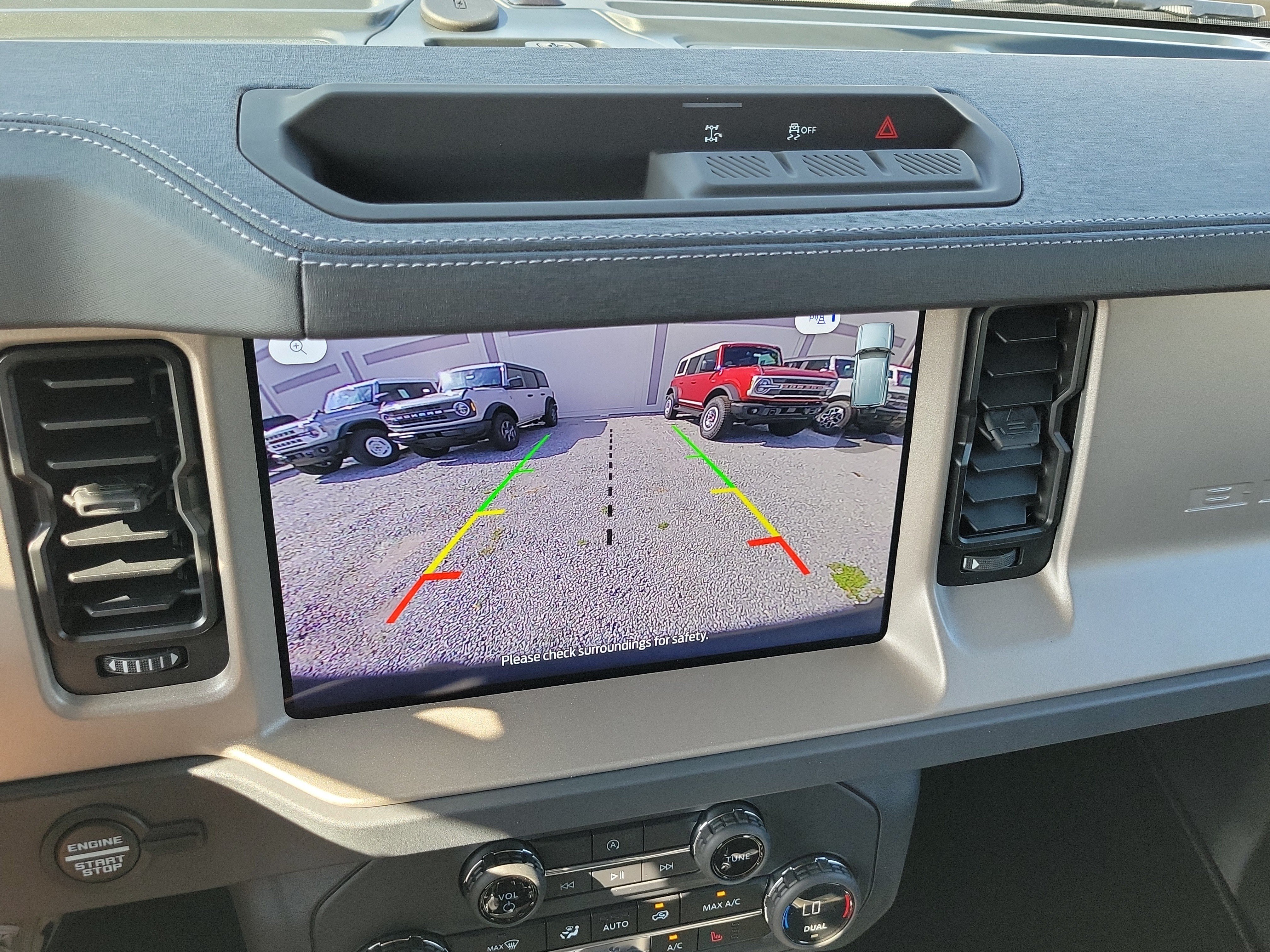 New 2026 Ford Bronco Outer Banks AWD/4WD image 19