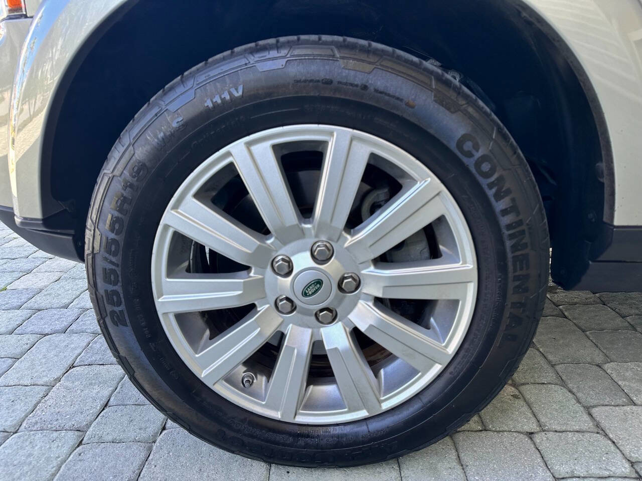 Used 2013 Land Rover LR4 HSE AWD/4WD image 35