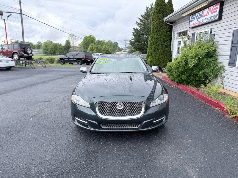 Used 2012 Jaguar XJ L RWD image 6