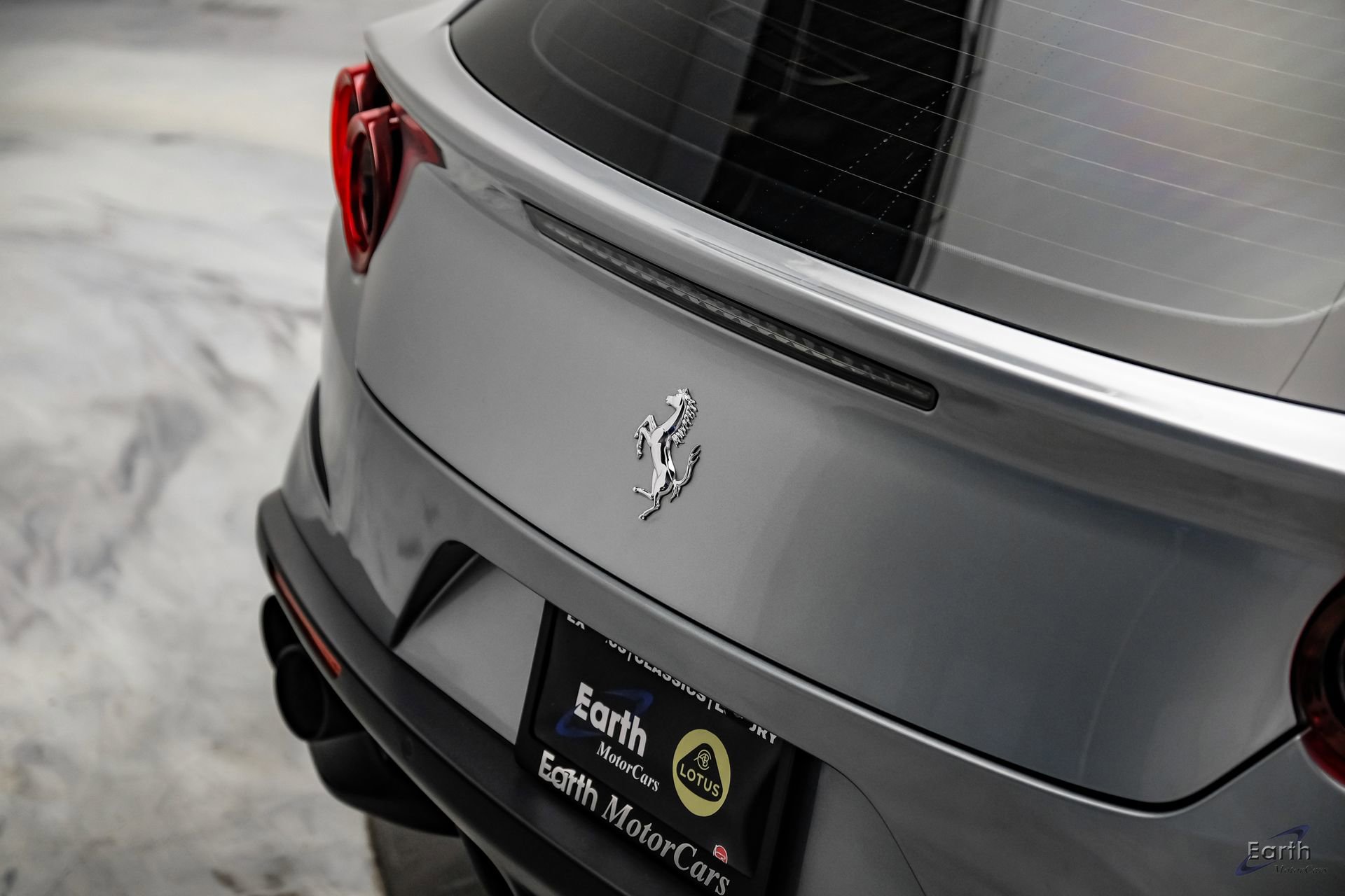 Used 2018 Ferrari GTC4Lusso AWD/4WD image 18