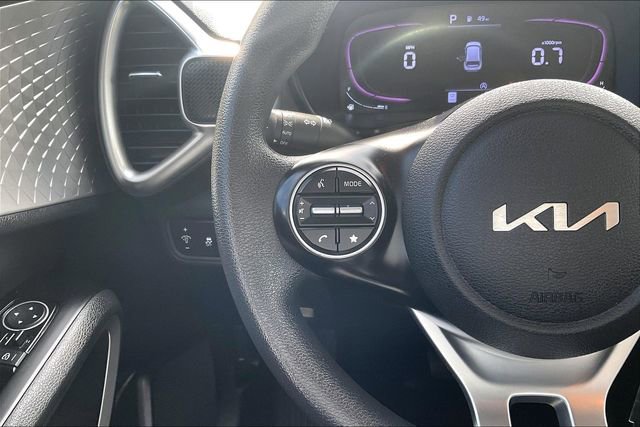 Used 2024 Kia Soul LX w/ Option Group 015 FWD image 11