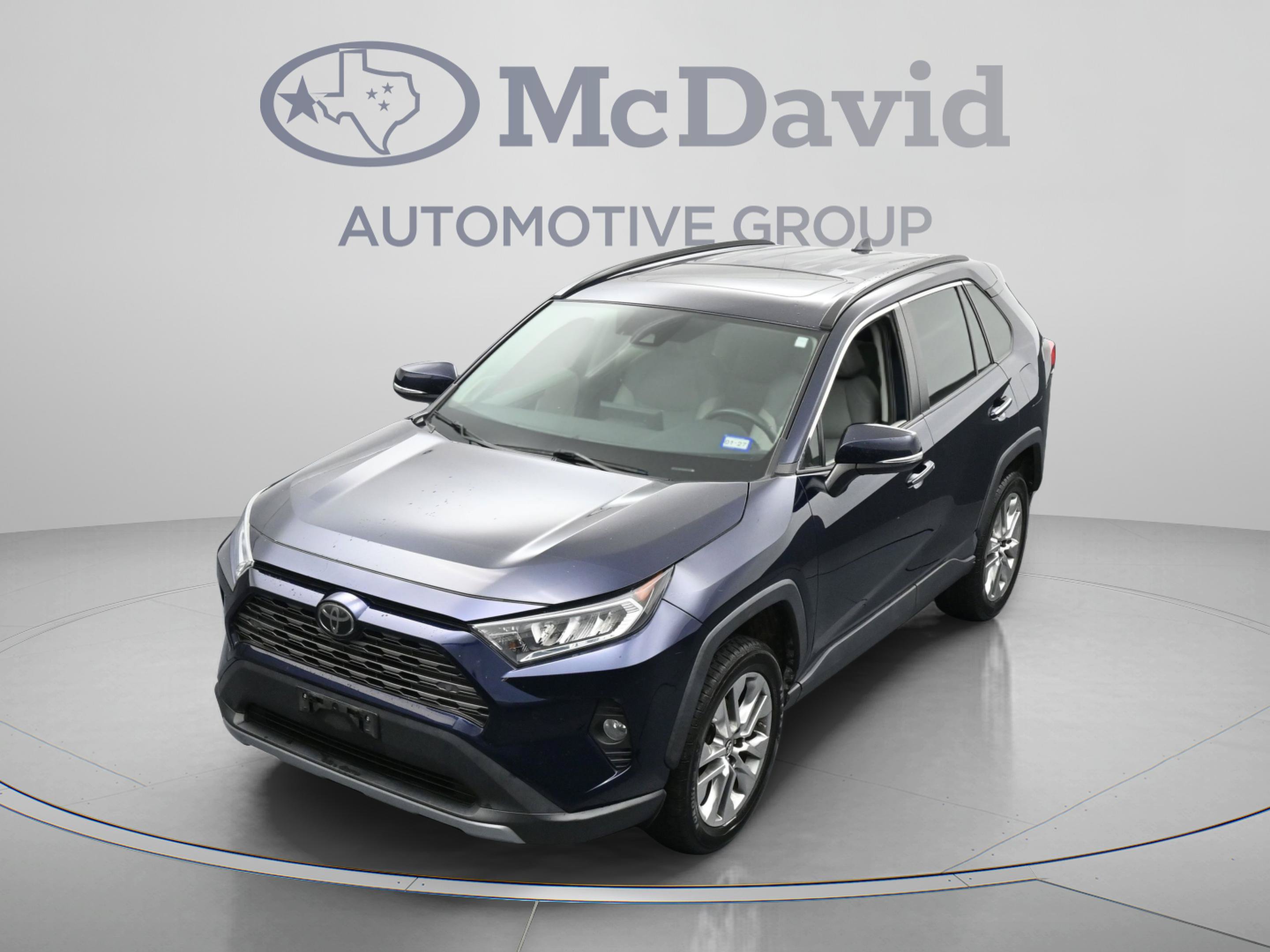 Used 2019 Toyota RAV4 Limited w/ Cold Weather Package FWD image 35