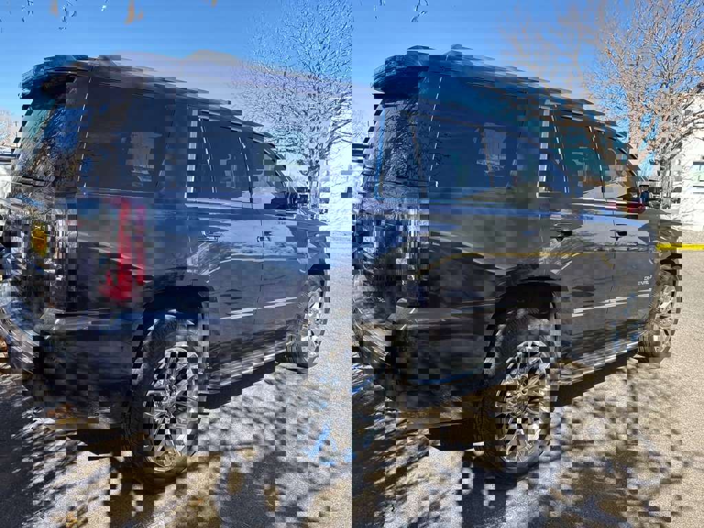 Used 2020 GMC Yukon Denali w/ Open Road Package image 3