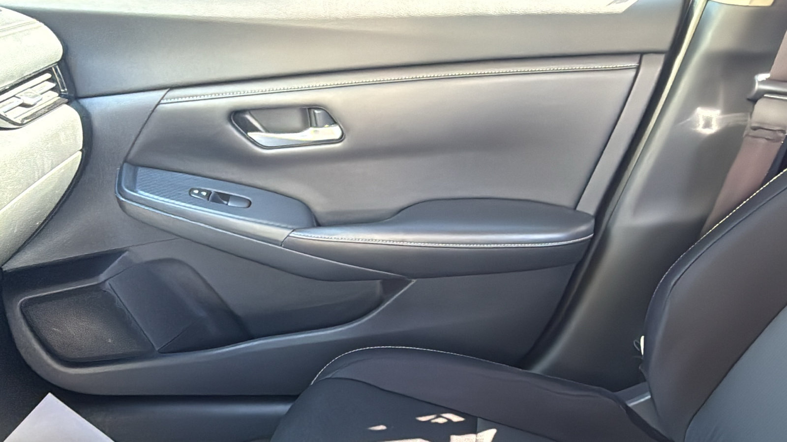 Certified 2020 Nissan Sentra SV FWD image 18