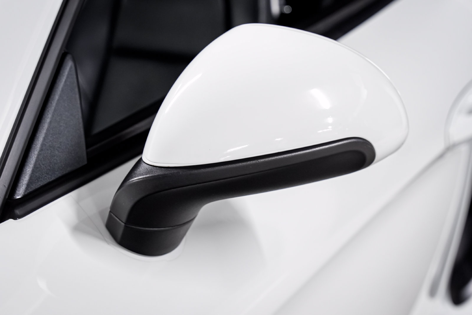 Used 2015 Porsche Boxster S RWD image 27