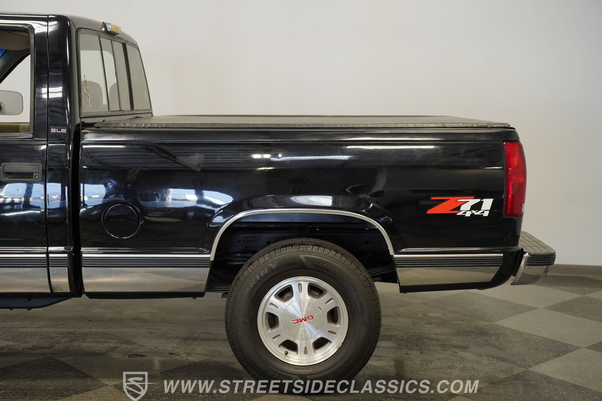 Used 1993 GMC Sierra 1500 4x4 Regular Cab image 25