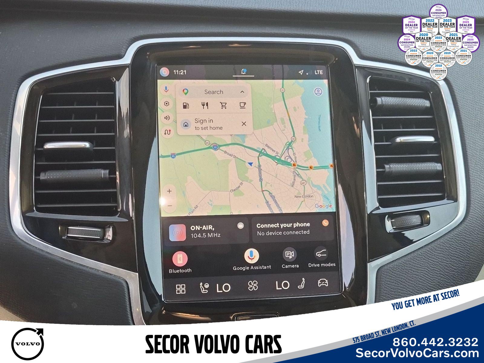 Used 2024 Volvo XC90 B6 Plus w/ Protection Package Premier AWD/4WD image 14
