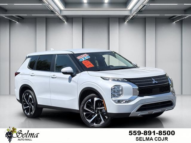 Used 2024 Mitsubishi Outlander SE Black Edition