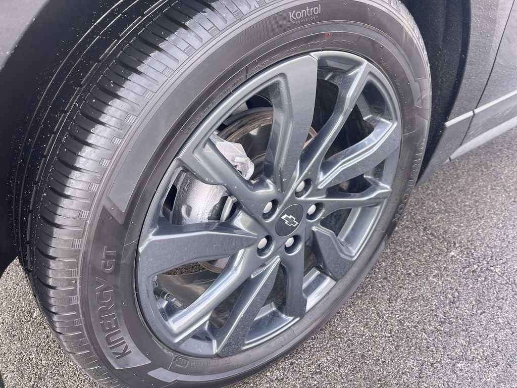 Used 2023 Chevrolet Equinox RS w/ LPO, Cargo Package image 10