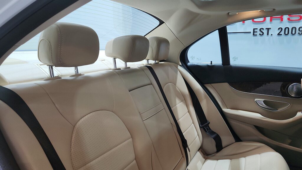 Used 2016 Mercedes-Benz C 300 4MATIC Sedan image 38