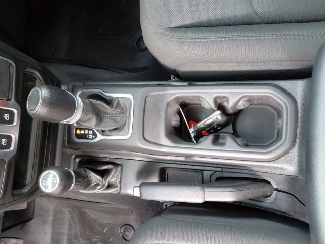 Used 2021 Jeep Wrangler Sport AWD/4WD image 23
