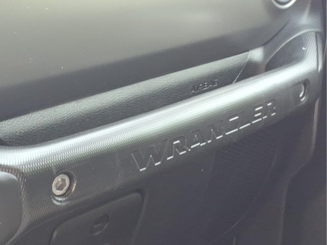 Used 2021 Jeep Wrangler Sport AWD/4WD image 31