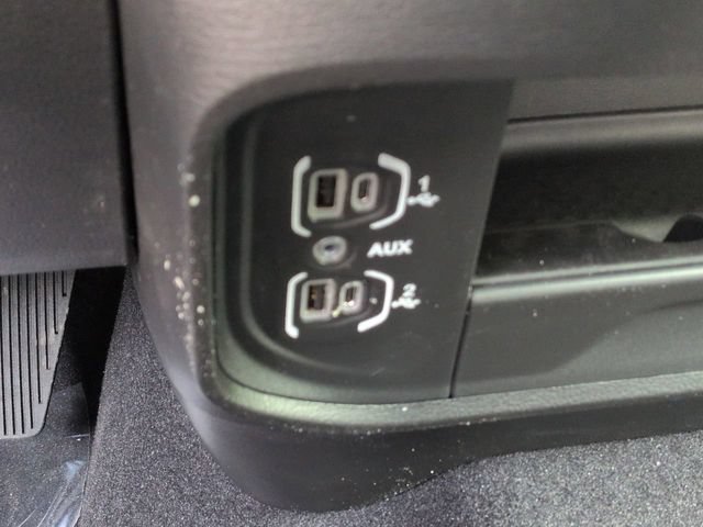 New 2026 RAM 3500 Tradesman AWD/4WD image 21