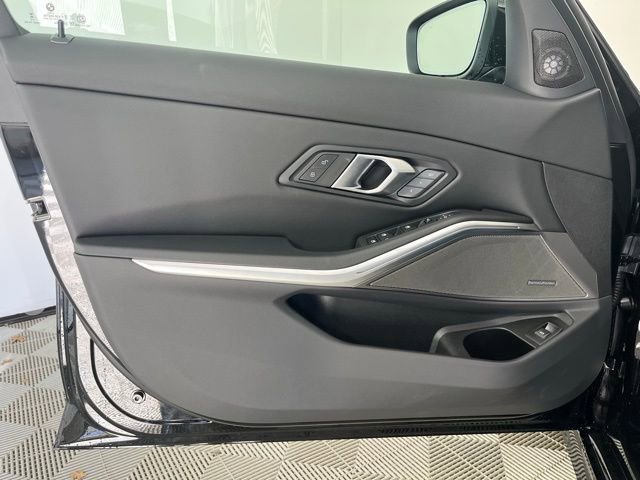 New 2026 BMW 330i xDrive Sedan w/ Premium Package AWD/4WD image 10