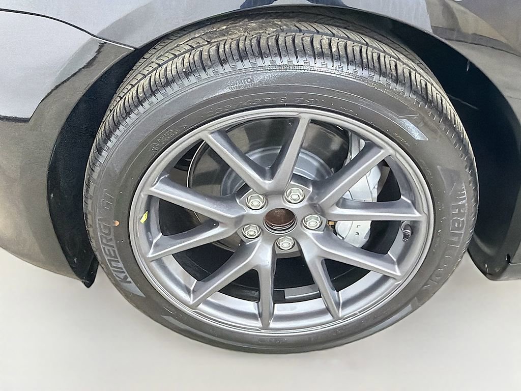 Used 2023 Tesla Model 3 Standard Range image 18
