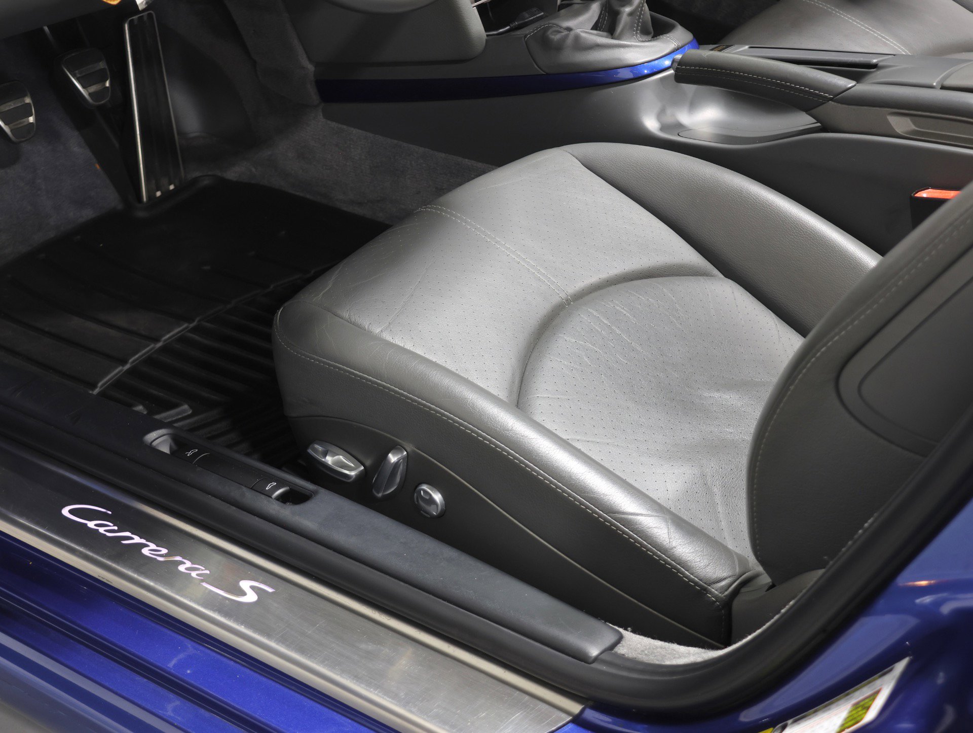Used 2007 Porsche 911 Carrera S RWD image 76