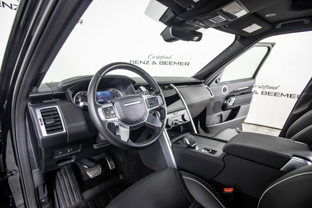 Used 2023 Land Rover Discovery HSE R-Dynamic AWD/4WD image 23