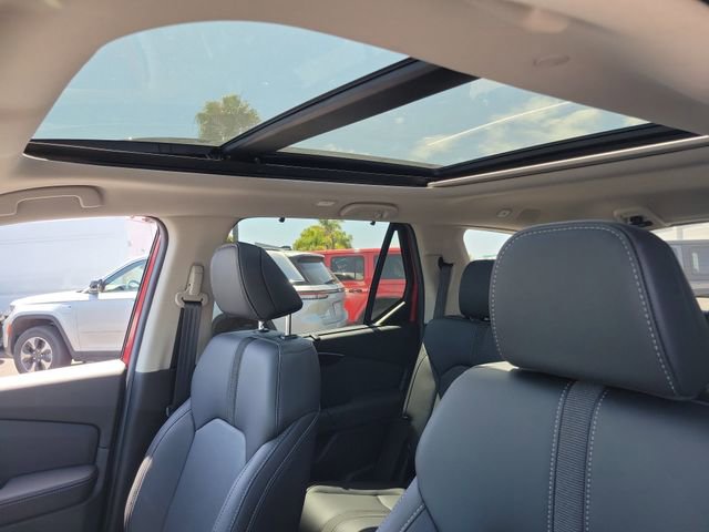 Used 2025 Honda Pilot Touring image 35