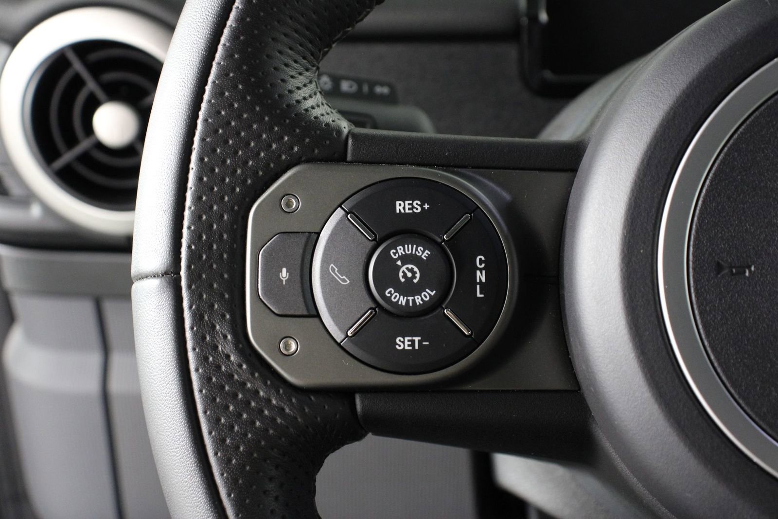 Used 2024 INEOS Grenadier image 13