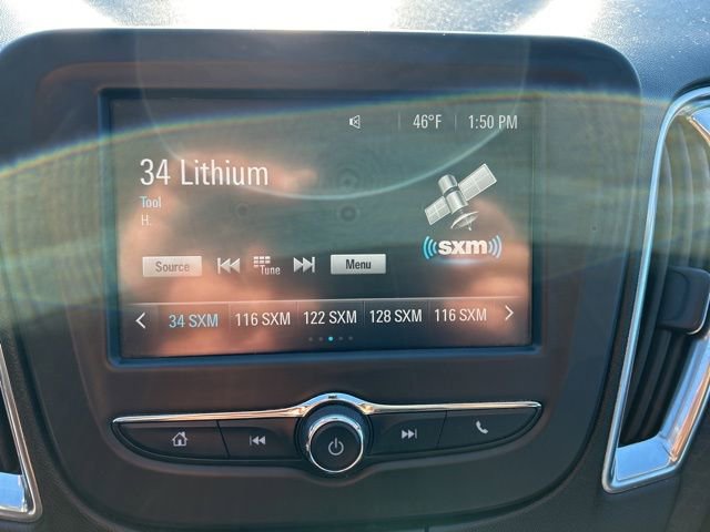 Used 2018 Chevrolet Malibu LT w/ LPO, Convenience Package 2 image 16