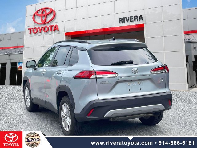 Certified 2025 Toyota Corolla Cross LE w/ Moonroof Package AWD/4WD image 8