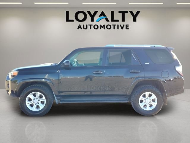 Used 2016 Toyota 4Runner SR5 image 2