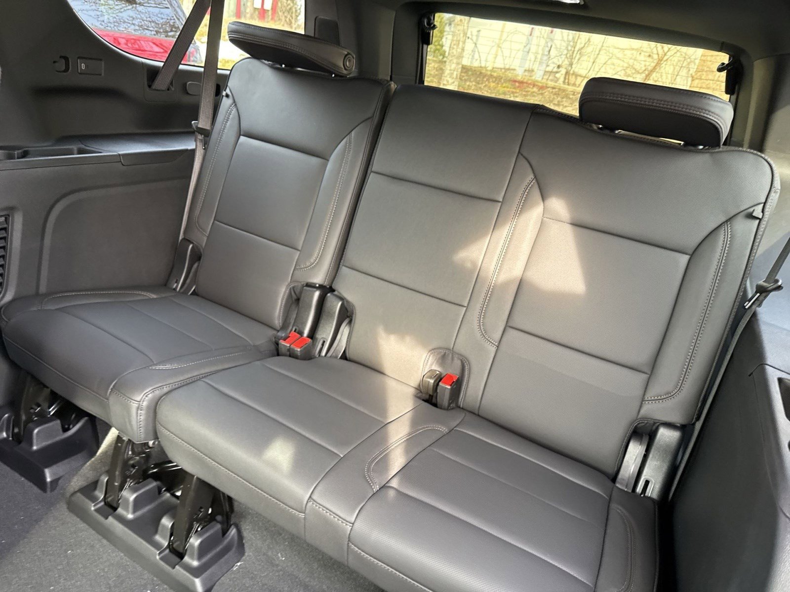 New 2026 Chevrolet Suburban High Country image 22