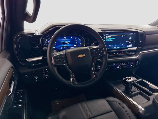 Used 2023 Chevrolet Silverado 1500 High Country w/ High Country Premium Package AWD/4WD image 24