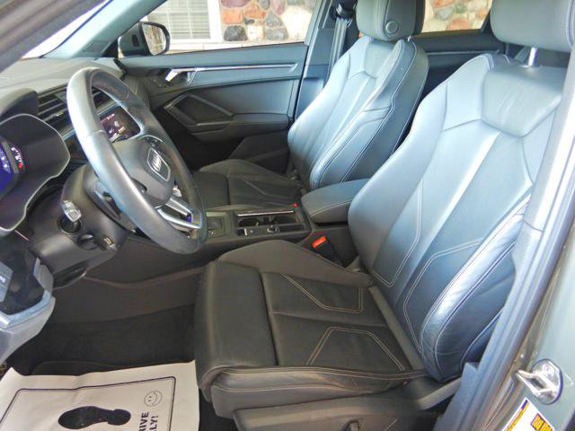 Used 2023 Audi Q3 2.0T Premium w/ Black Optic Sport Package AWD/4WD image 12