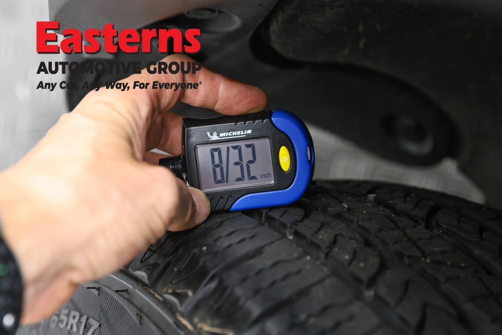 Used 2024 Toyota RAV4 XLE AWD/4WD image 27