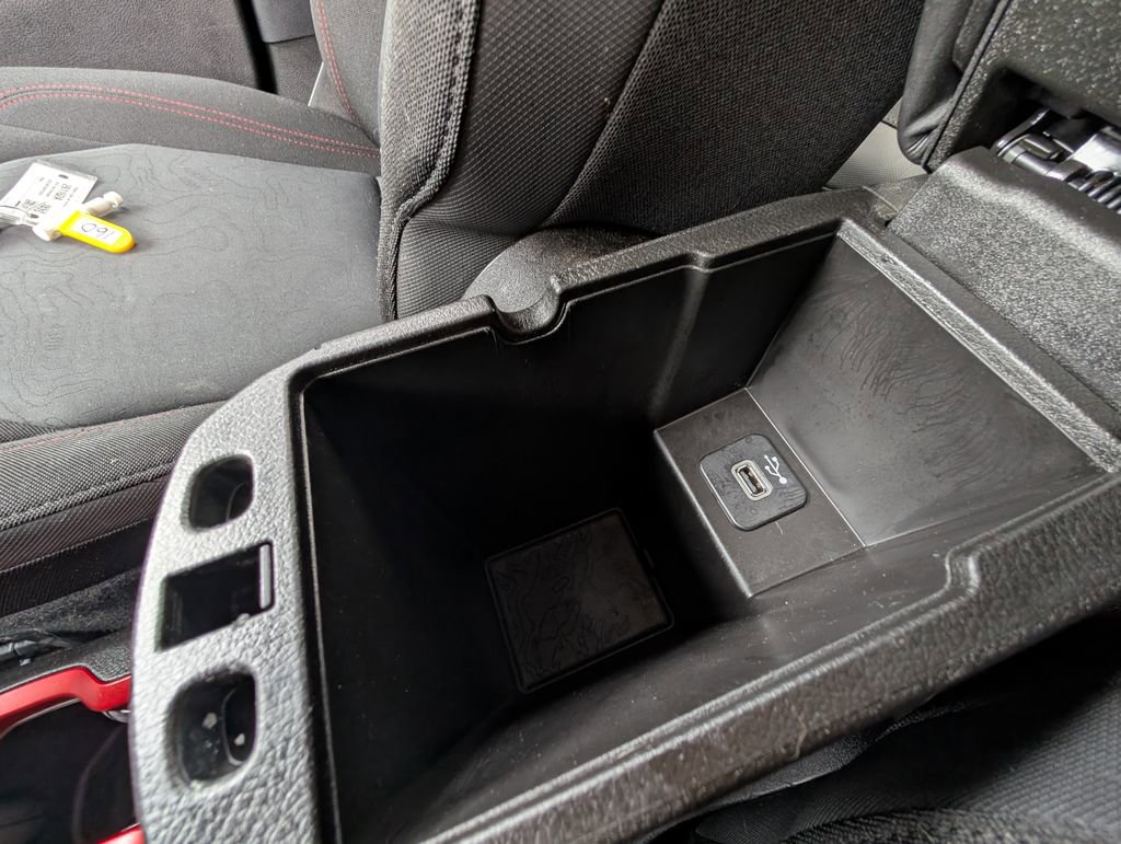 Used 2016 Jeep Renegade Trailhawk AWD/4WD image 34