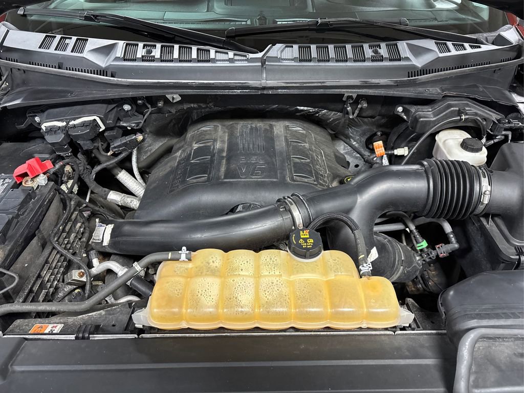 Used 2016 Ford F150 XLT w/ Equipment Group 302A Luxury image 12