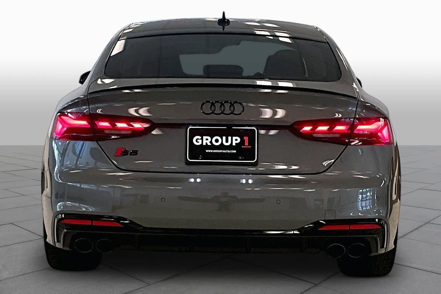 Used 2025 Audi S5 Premium Plus w/ Premium Plus Package AWD/4WD image 4
