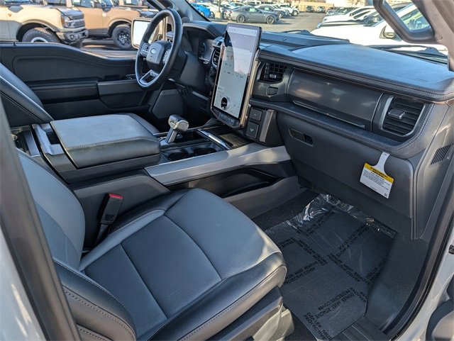 Used 2024 Ford F150 Lightning Lariat image 23