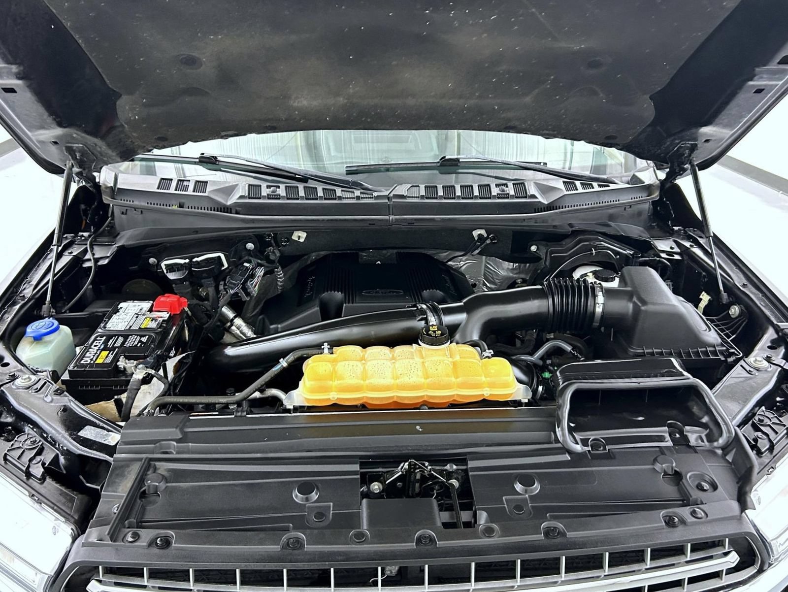 Used 2018 Ford F150 XLT w/ Equipment Group 302A Luxury AWD/4WD image 25