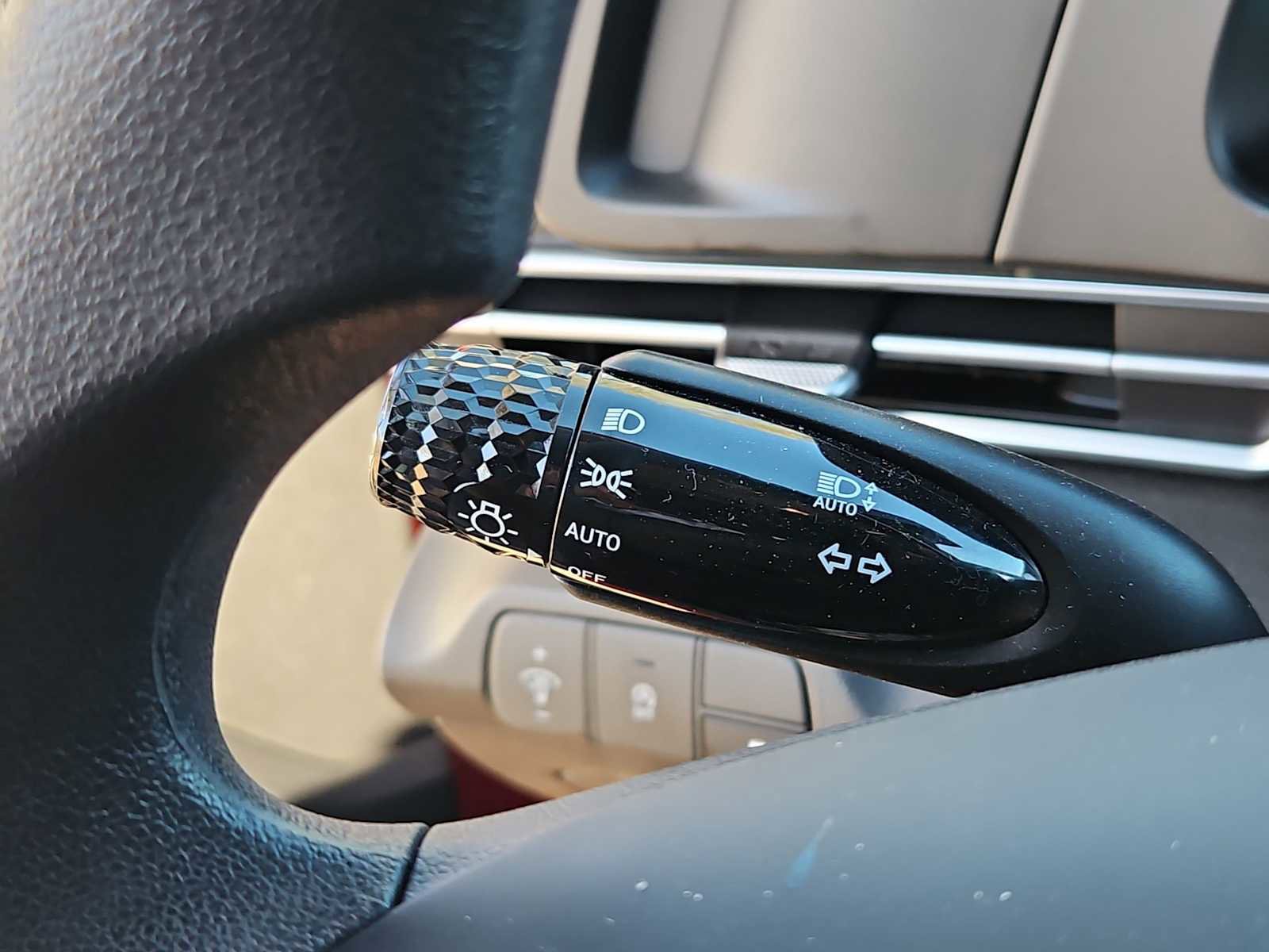 Certified 2025 Hyundai Elantra SE image 26