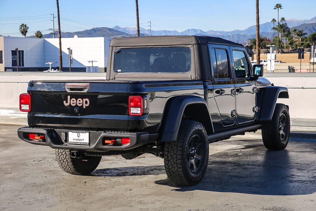 Certified 2022 Jeep Gladiator Mojave w/ Cold Weather Group image 9
