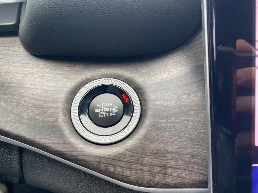 New 2025 Jeep Grand Cherokee L Limited image 22