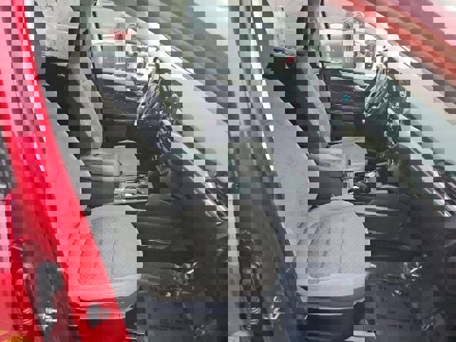 Used 2021 Ford Escape SE w/ SE Sport Appearance Package image 6