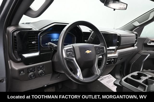 Used 2024 Chevrolet Silverado 1500 LT AWD/4WD image 12