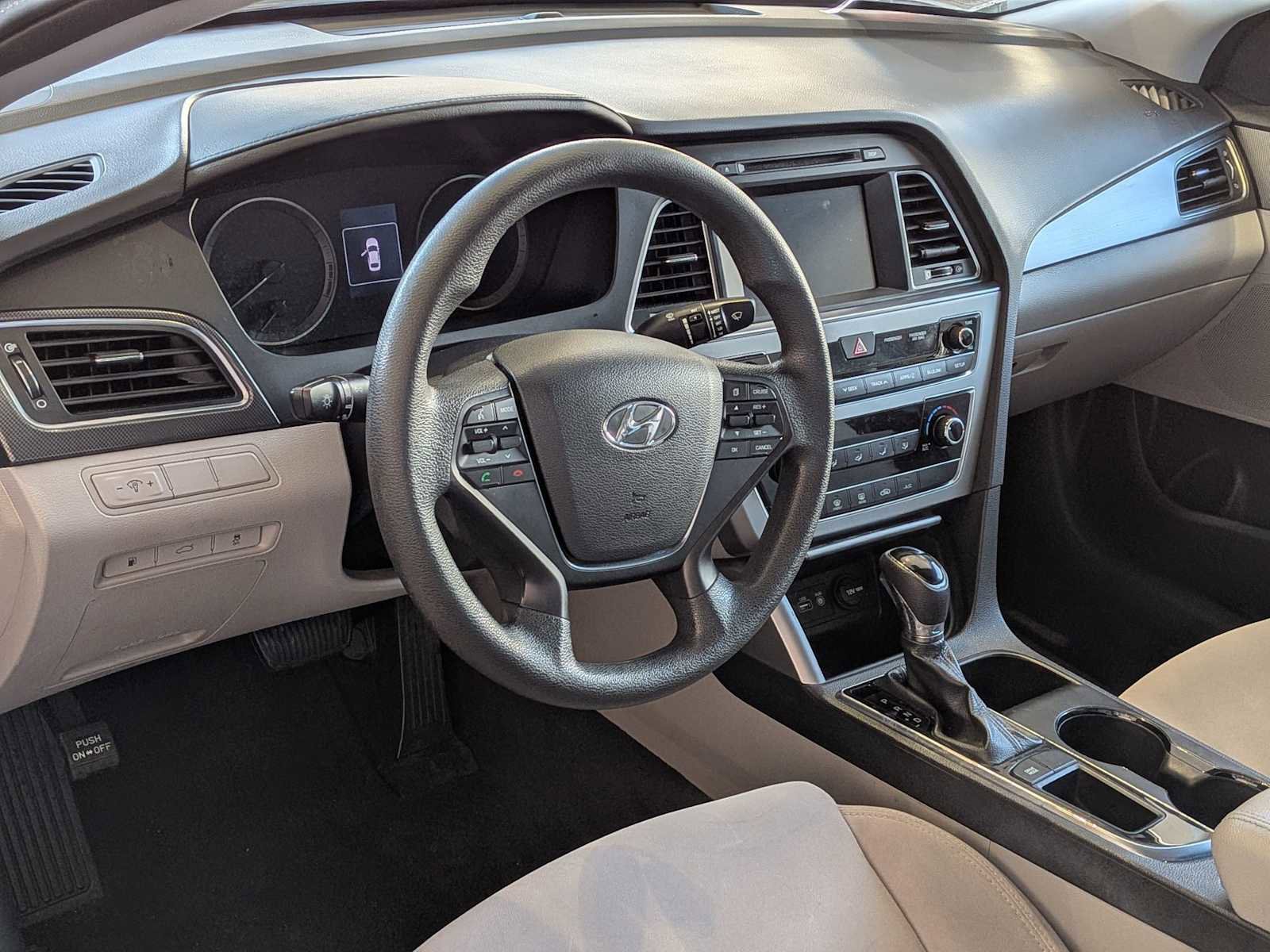 Used 2016 Hyundai Sonata Sport image 2