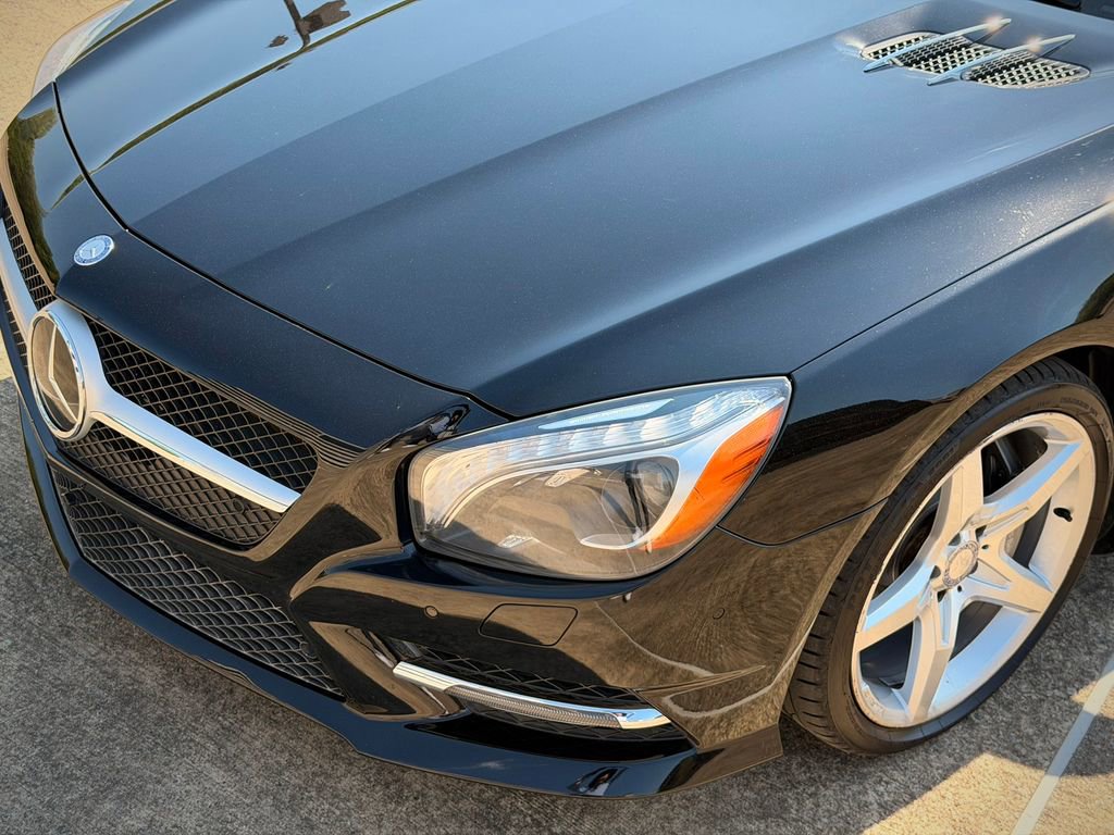 Used 2013 Mercedes-Benz SL 550 image 21